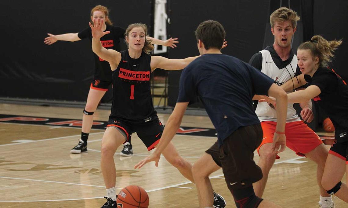 SPORTS_Abby-Meyers-2.jpg