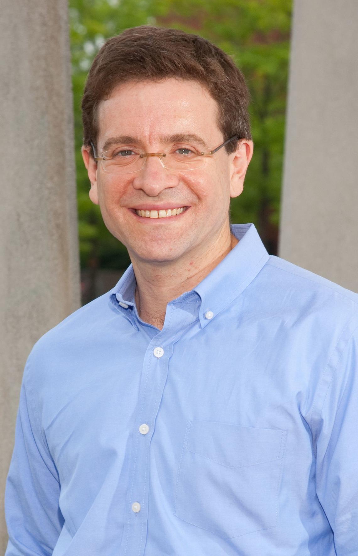 Zelizer_Governing America_author photo.jpg