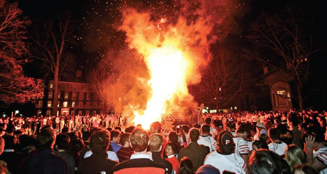 bonfire.jpg bonfire.jpg