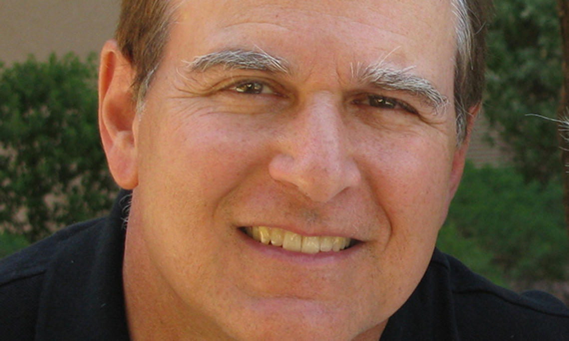 In the Middle: Howard Zien ’71
