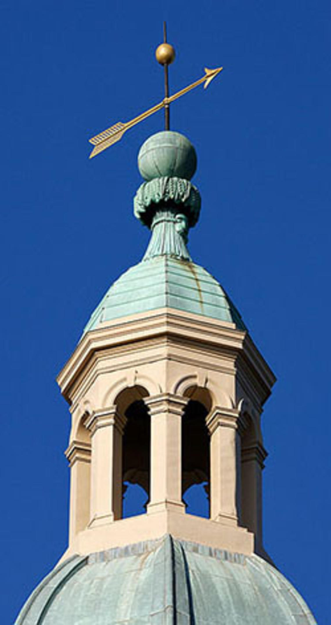 nassau_hall.jpg