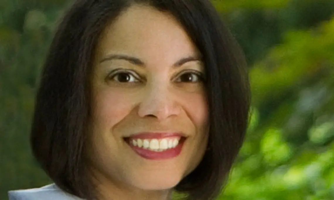 Leading the Way: Valerie Bell ’77