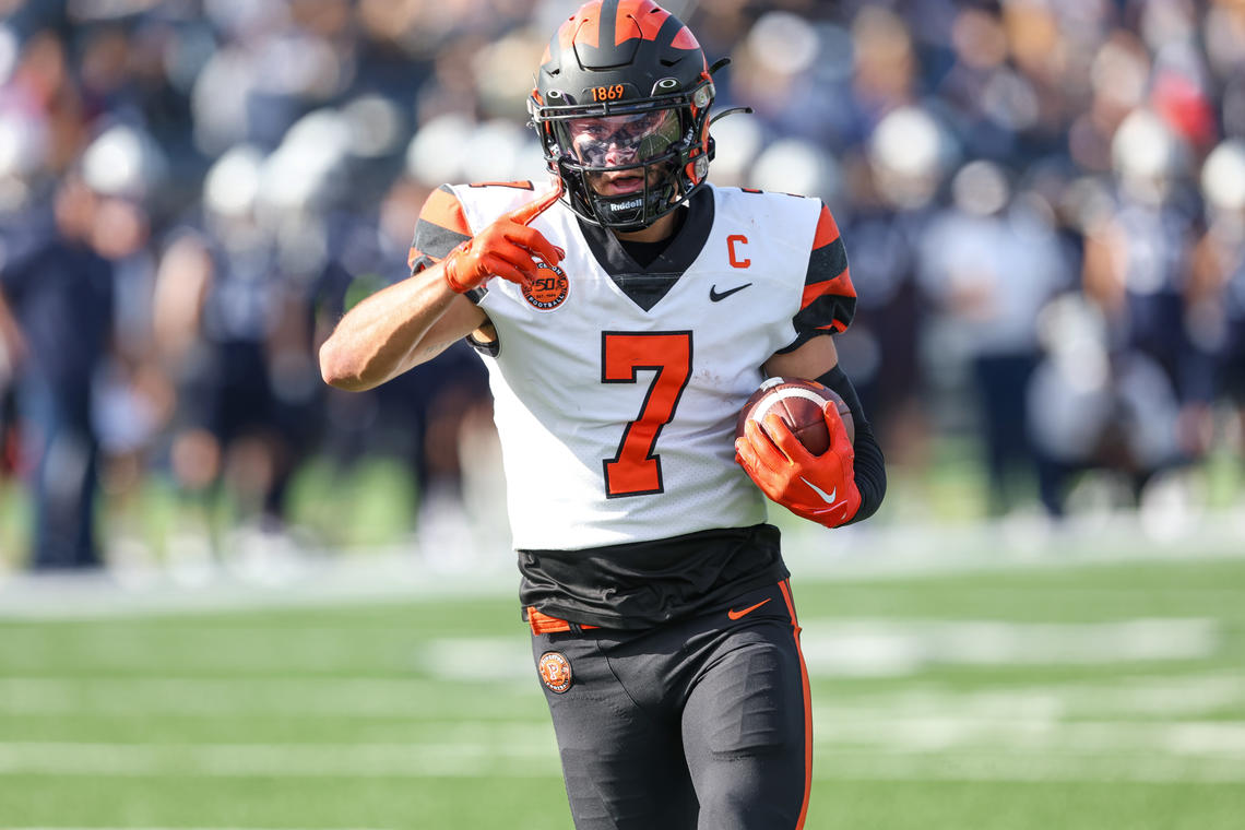 Dylan Classi runs after catching a pass.