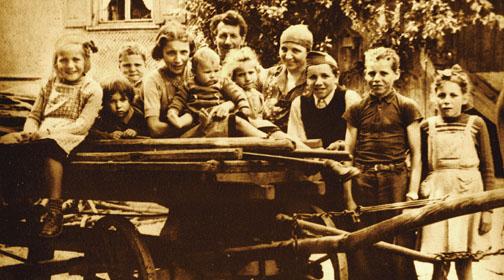 Keller, left, in a family photo taken after World War II.