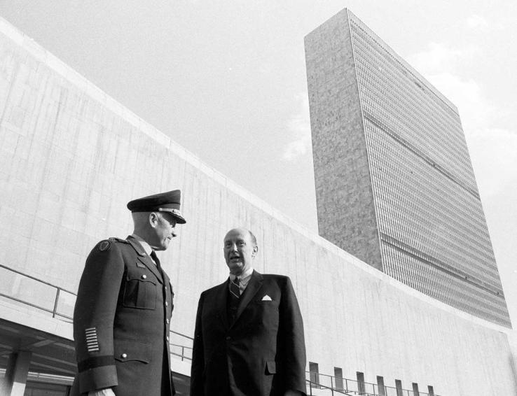 Stevenson with Gen. Garrison H. Davidson at the United Nations in 1962