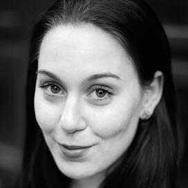 Chloe Angyal &rsquo;09
