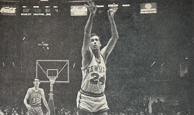 Bill Bradley of the Knicks in a game against Atlanta