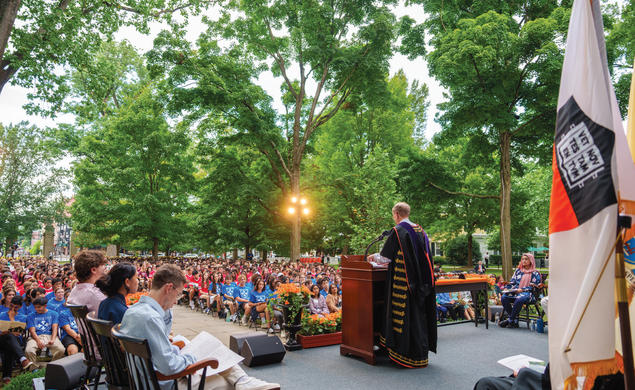 President Eisgruber addresses the incoming freshman Class of 2028.