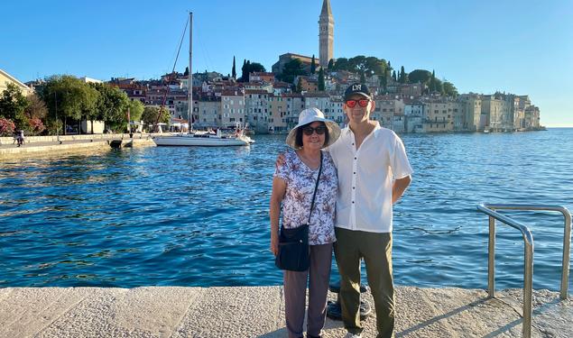 Darren Joe ’02 and his mother in Croatia. 