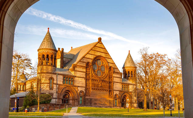 Brooke Shields ’87 Has Message for Women at Princeton Appearance