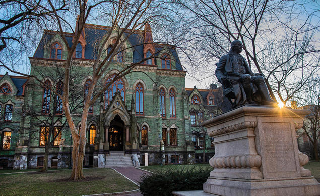 Colleeg Hall at UPenn in the early morning