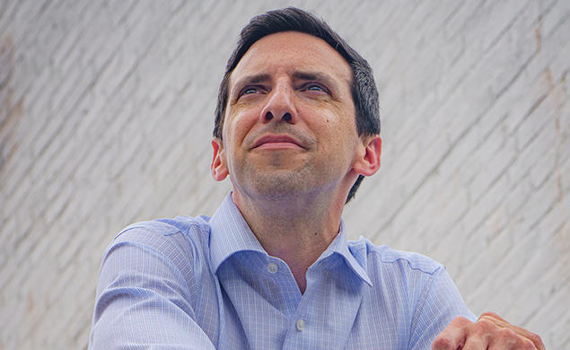 P.G. Sittenfeld ’07 looks up.