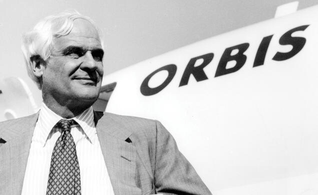 LIVES_David Paton.jpg David Paton ’52