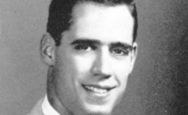 Honor Committee Chairman James V. Hurlock ’55