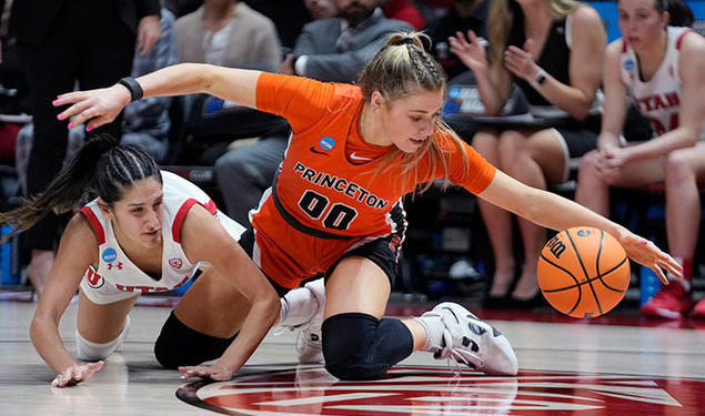 Princeton forward Ellie Mitchell ’24 stretches for a loose ball next to Utah guard Ines Vieira.