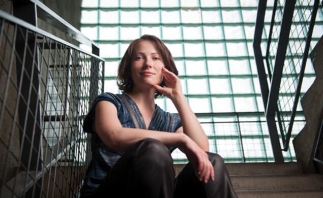 Caroline James ’05 started a petition to convince the Pritzker Prize judges to recognize architect Denise Scott Brown.
