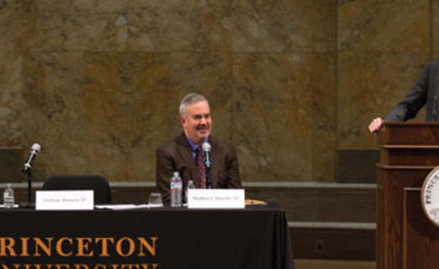 ACLU director Anthony Romero ’87 speaks about marriage equality while panelists Haley Gorenberg ’87, deputy director at Lamba Legal, and Professor Stephen Macedo *87 listen.