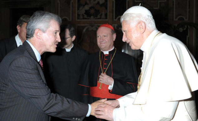 Max Gomez ’73 and Pope Benedict at a conference held at the Vatican in November.
