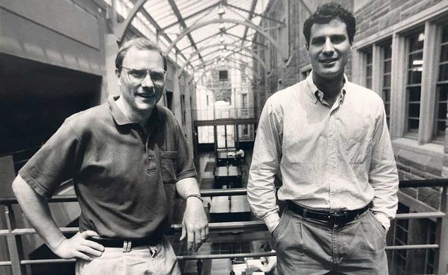 Photo of David Card *83, left, and Alan Krueger