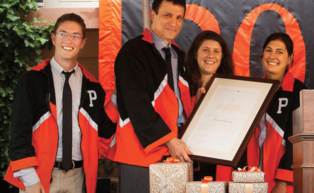 Editor-Remnick.tif.jpg David Remnick ’81 at Class Day.