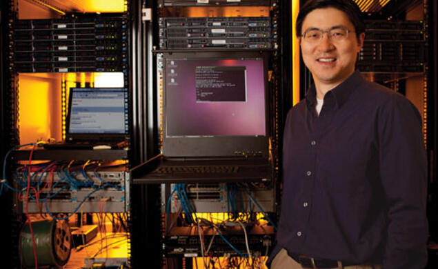 To improve wireless networks, Professor Mung Chiang develops time-dependent pricing algorithms that discourage use during high-traffic periods.