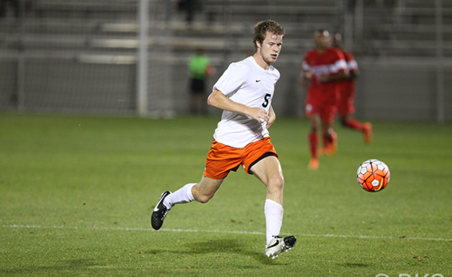Daniel Bowkett â18 in action against American earlier this season. (Beverly Schaefer)