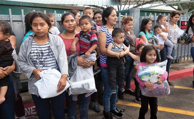 Immigrant mothers and children who were detained at the U.S.-Mexico border in Texas