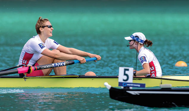 Heidi Robbins ’13, left, at the 2015 World Championships