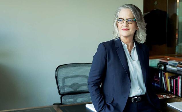Alinor Sterling ’89