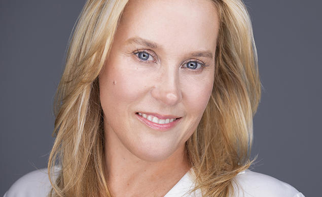 This is a headshot photo of Amy Gordinier ’92.
