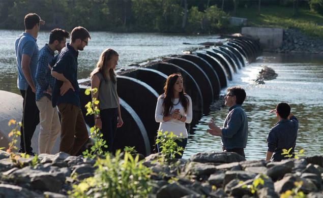 Photo of an environmental engineering class at Lake Carnegie