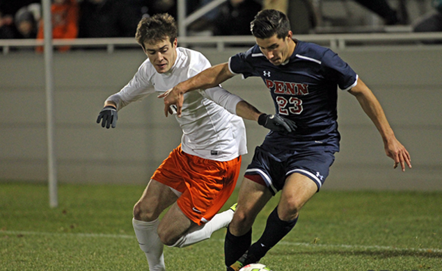 Cameron Porter â15, left, in action vs. Penn Nov. 8. (Beverly Schaefer)