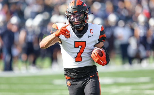 Dylan Classi runs after catching a pass.