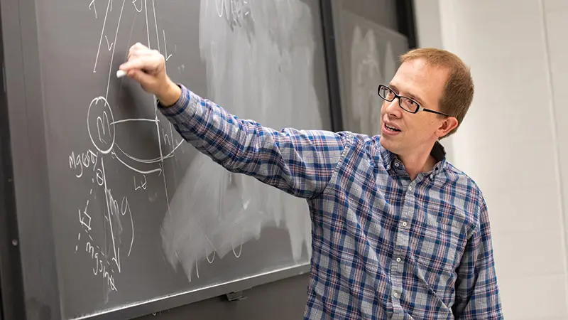 Q&A: Andrew Houck ’00 on Princeton’s New Quantum Science Institute