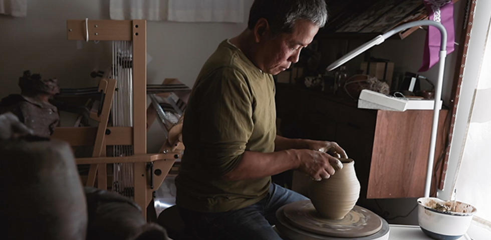 Stanford Physicist Hideo Mabuchi ’92 Sculpts Ceramics in ‘Clayspace’