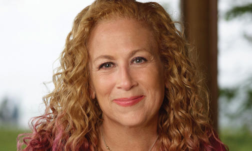 On Shakespeare, Jodi Picoult ’87 Just Doesn’t Buy It