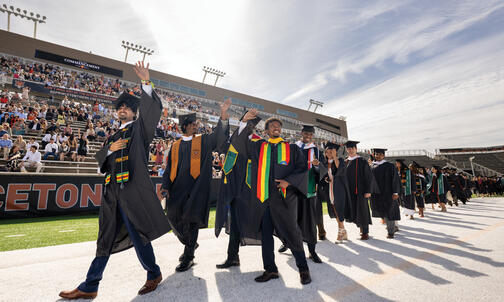 Princeton’s Largest Ever Undergraduate Class Joins the Alumni Ranks