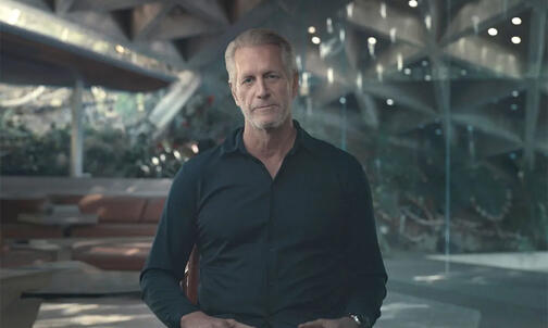 Supermodel Hoyt Richards &rsquo;85 Charts Recovery From &lsquo;Cultic Relationship&rsquo;
