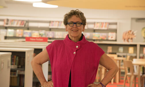 Librarian Jane Folger &rsquo;81 Knows How to Turn Kids into Readers