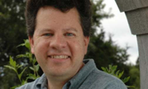DaSilva '85 showcases summer house designs