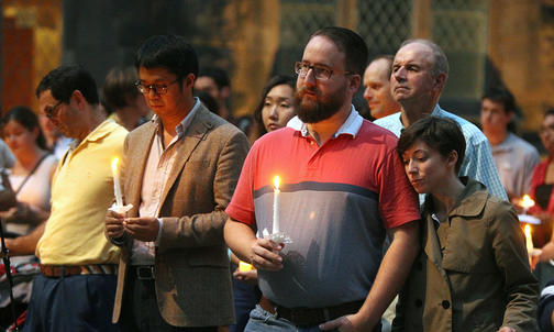 Campus Community Holds Vigil to Support Graduate Student Imprisoned in Iran