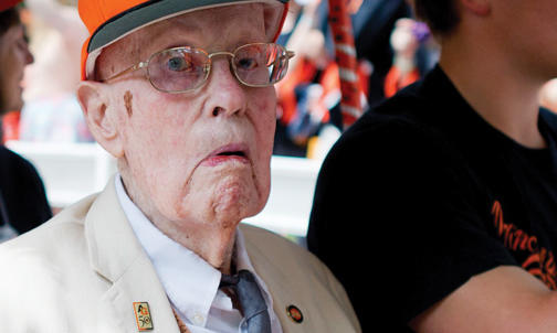 Oldest alum dies at 107