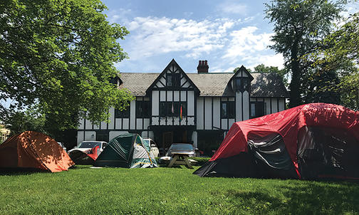 At Terrace Club Reunions, It’s Tradition to Sleep Under the Stars