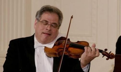 Violinist Perlman’s Advice to Seniors: Do What You Love