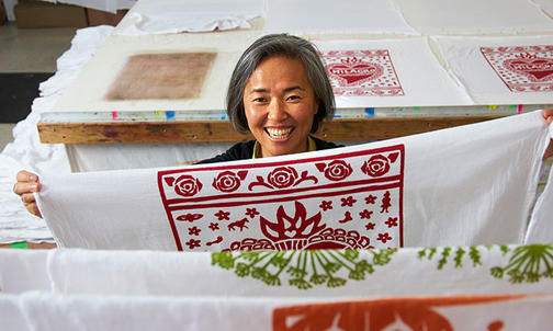 Kei Tsuzuki ’90 Helps Immigrants and Refugees Succeed at N.M.-Based Textile Company