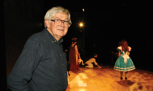 Alice at the opera