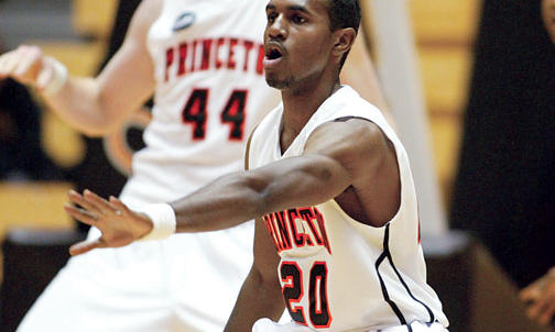 Davis '12, Tigers aim to be 'unforgettable'