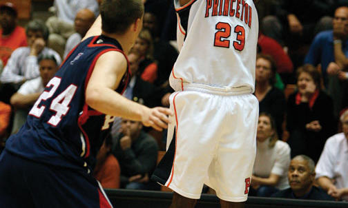 Men's basketball banks on experience