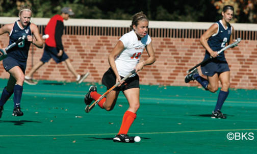 Field hockey opens 4-0