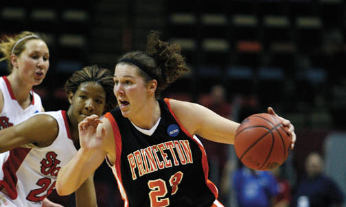  History repeats as women’s ­basketball falls in NCAA opener
